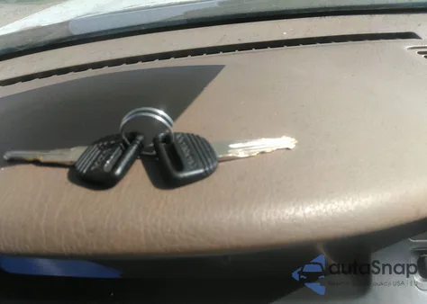 1992 Honda Civic Dx from USA, damaged, VIN 1HGEG8643NL050053